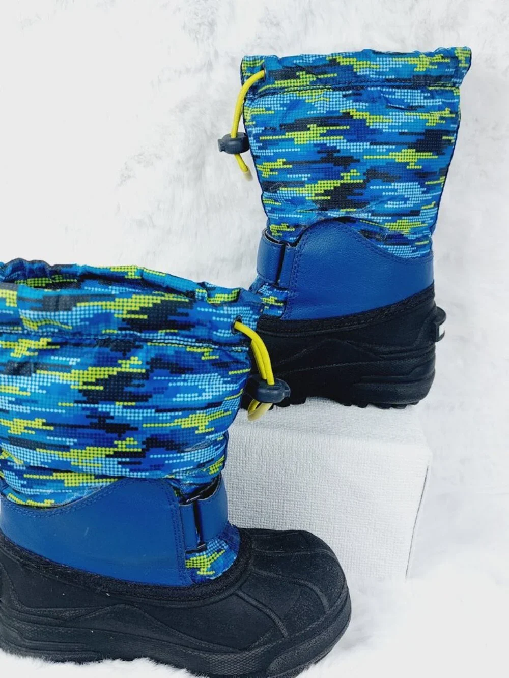 Columbia Boy's Royal Zour Powderbug Forty Print Waterproof Snow Boots Size 11